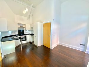 Lounge/Diner/Kitchen Area- click for photo gallery